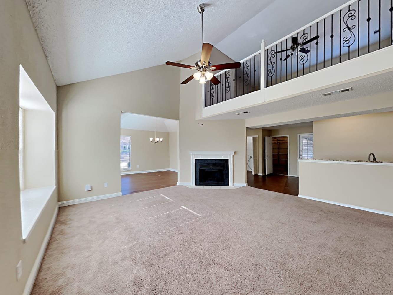 8713 Wood Glen Dr photo 5