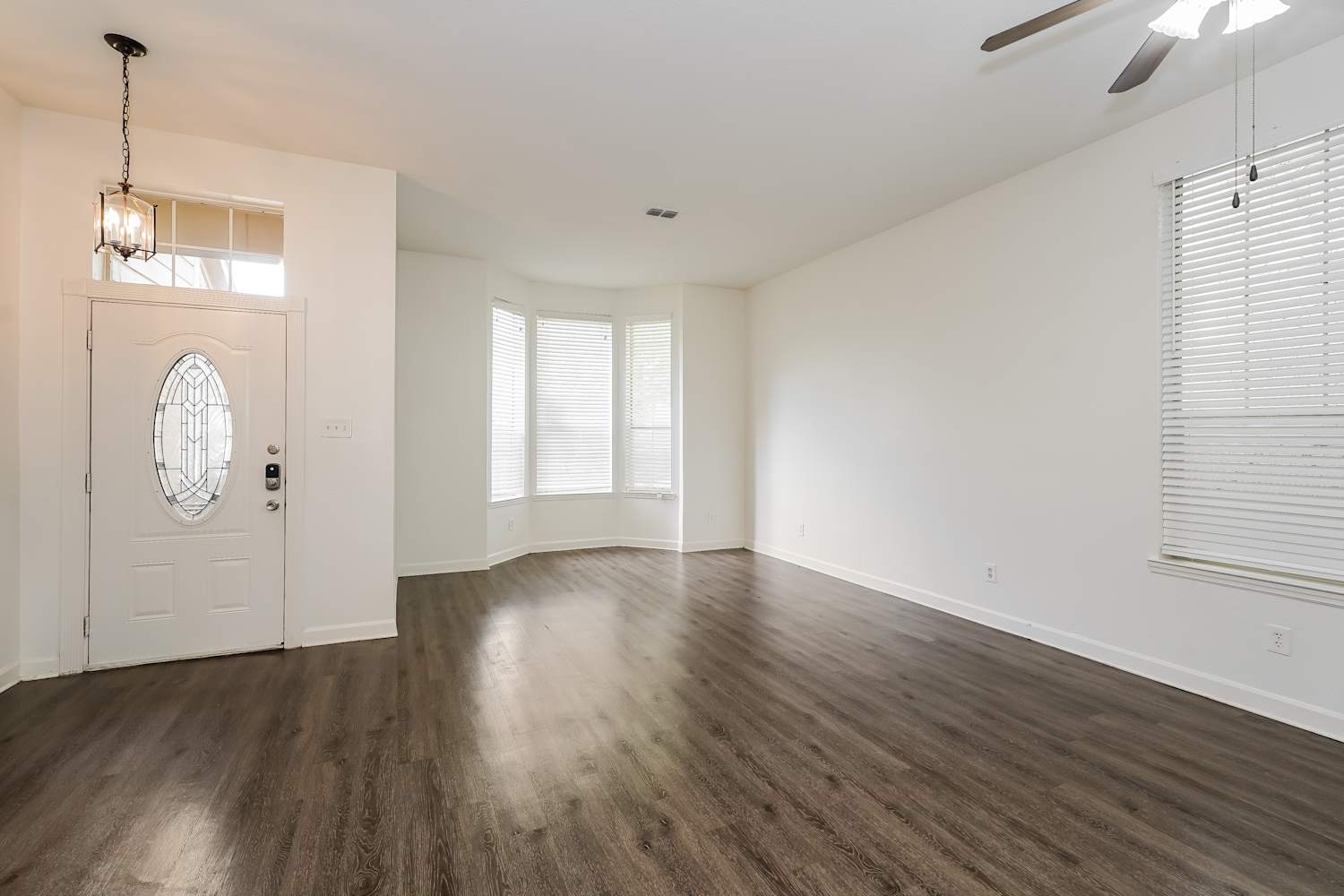 8737 Pedernales Trl photo 4