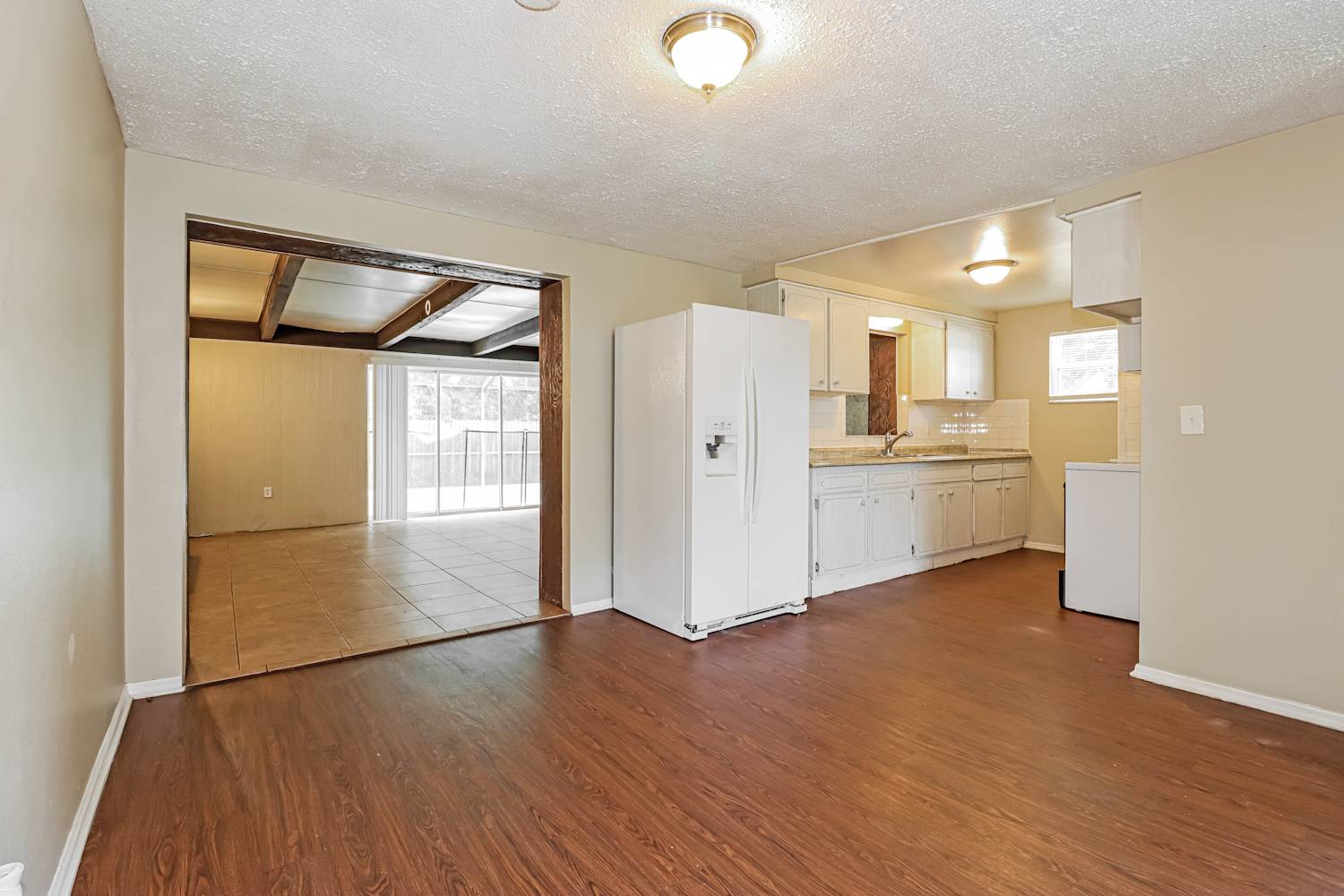 8837 79th Pl photo 5