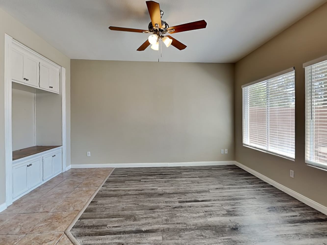 1159 Maple Pines Ave photo 4