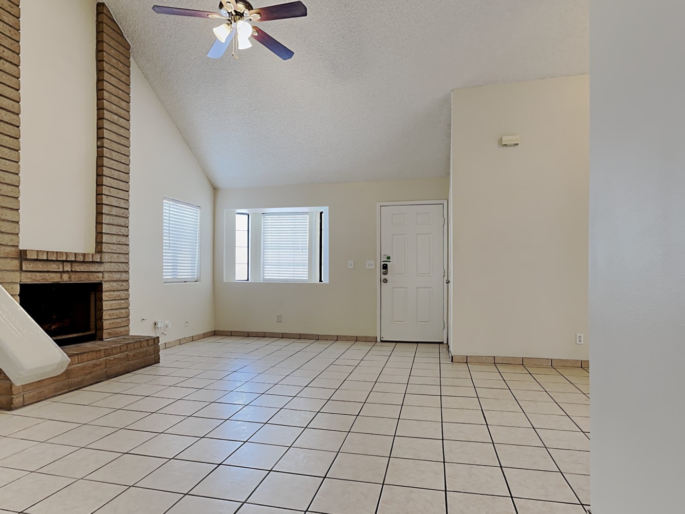 508 Thrush Dr photo 5