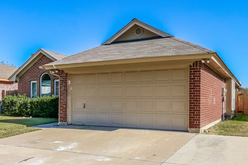 6312 Longmont Trl photo 2