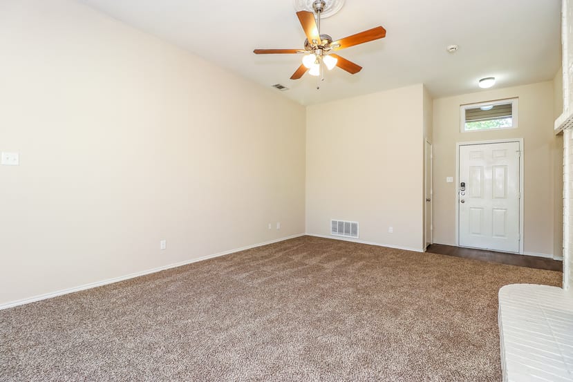 6312 Longmont Trl photo 5