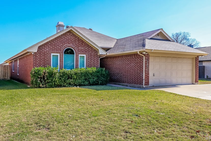 6312 Longmont Trl photo 3