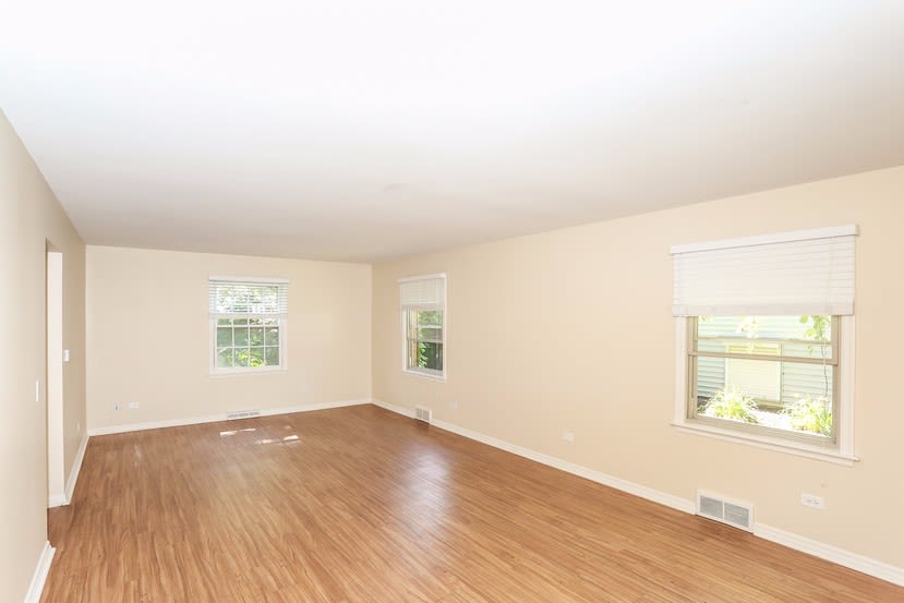 1159 Blackhawk Dr photo 5