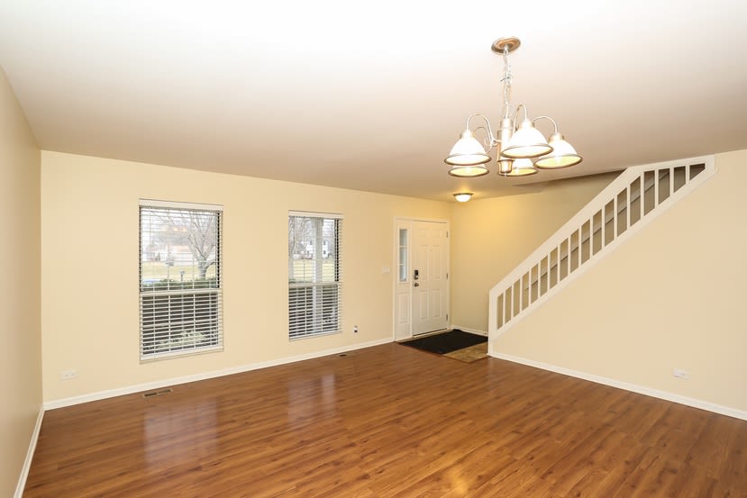 1225 Sebring Cir photo 4