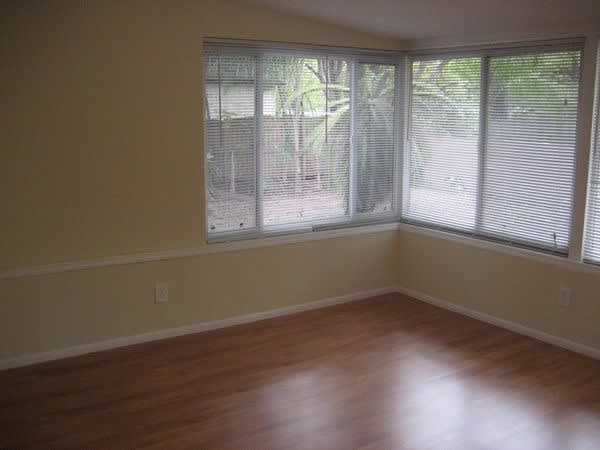 14008 Capitol Dr photo 5