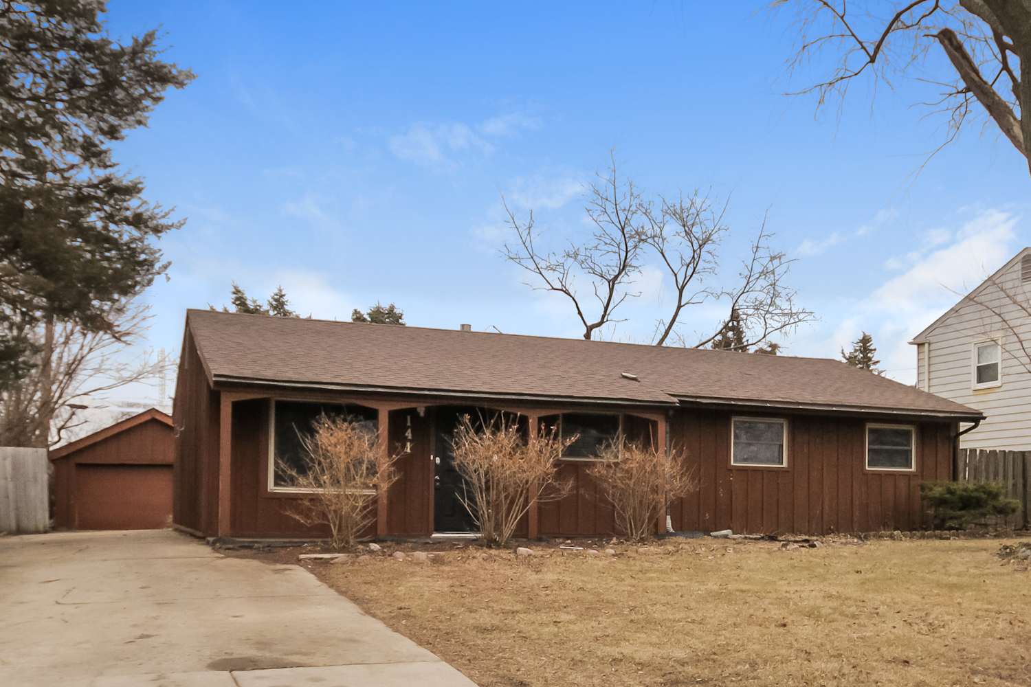 141 Queenswood Rd photo 3