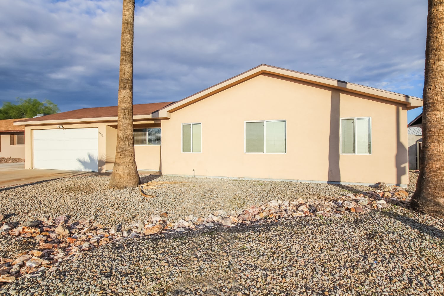 14419 N 52nd Ln photo 5