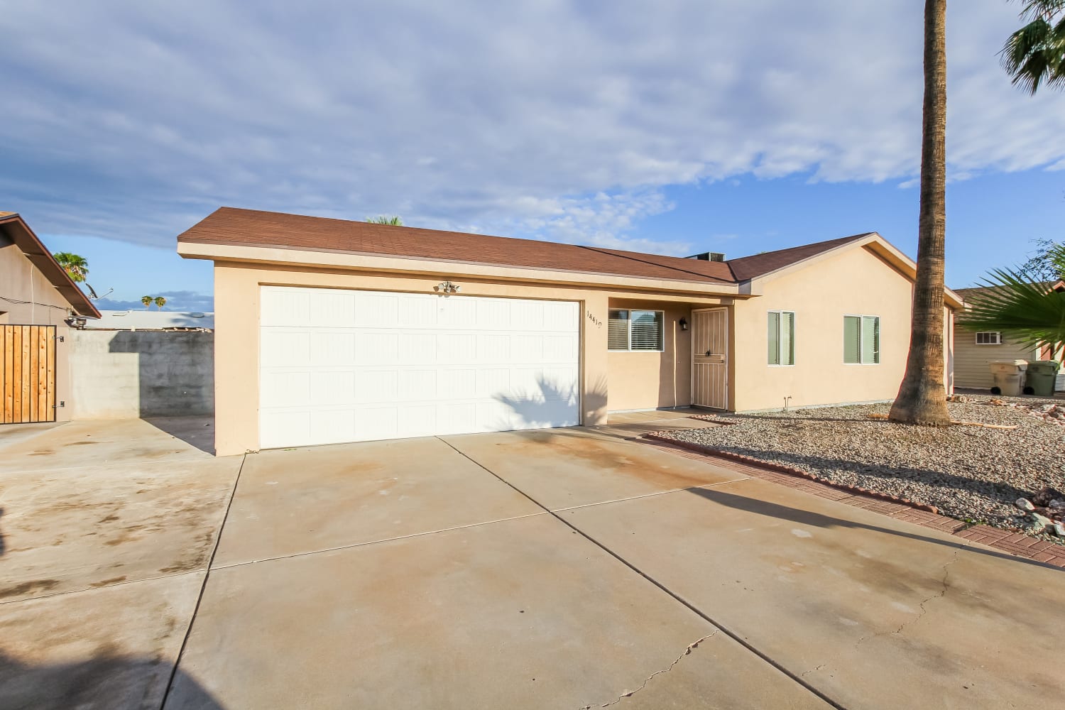 14419 N 52nd Ln photo 3