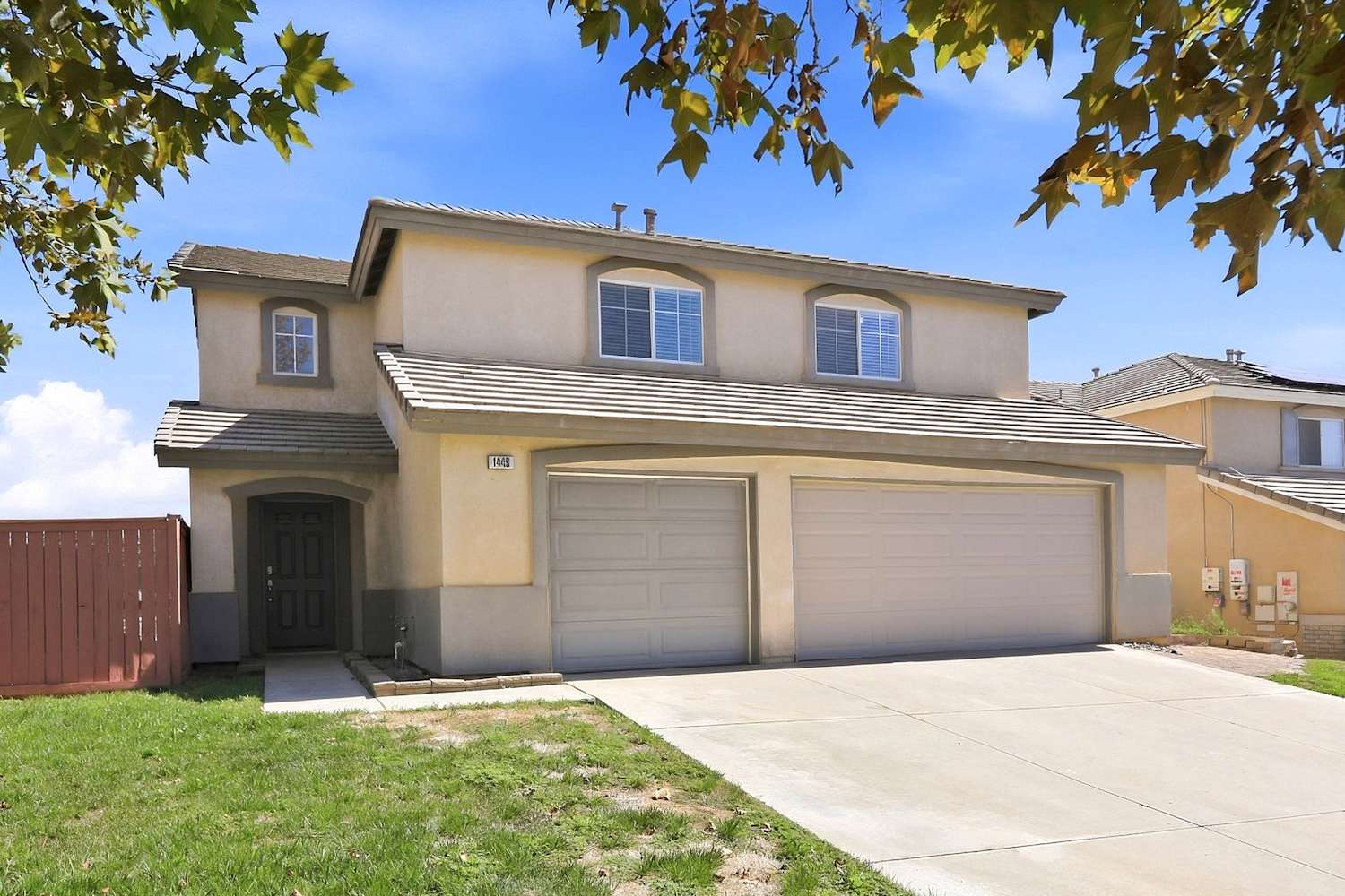 1448 Roadrunner Ln photo 2