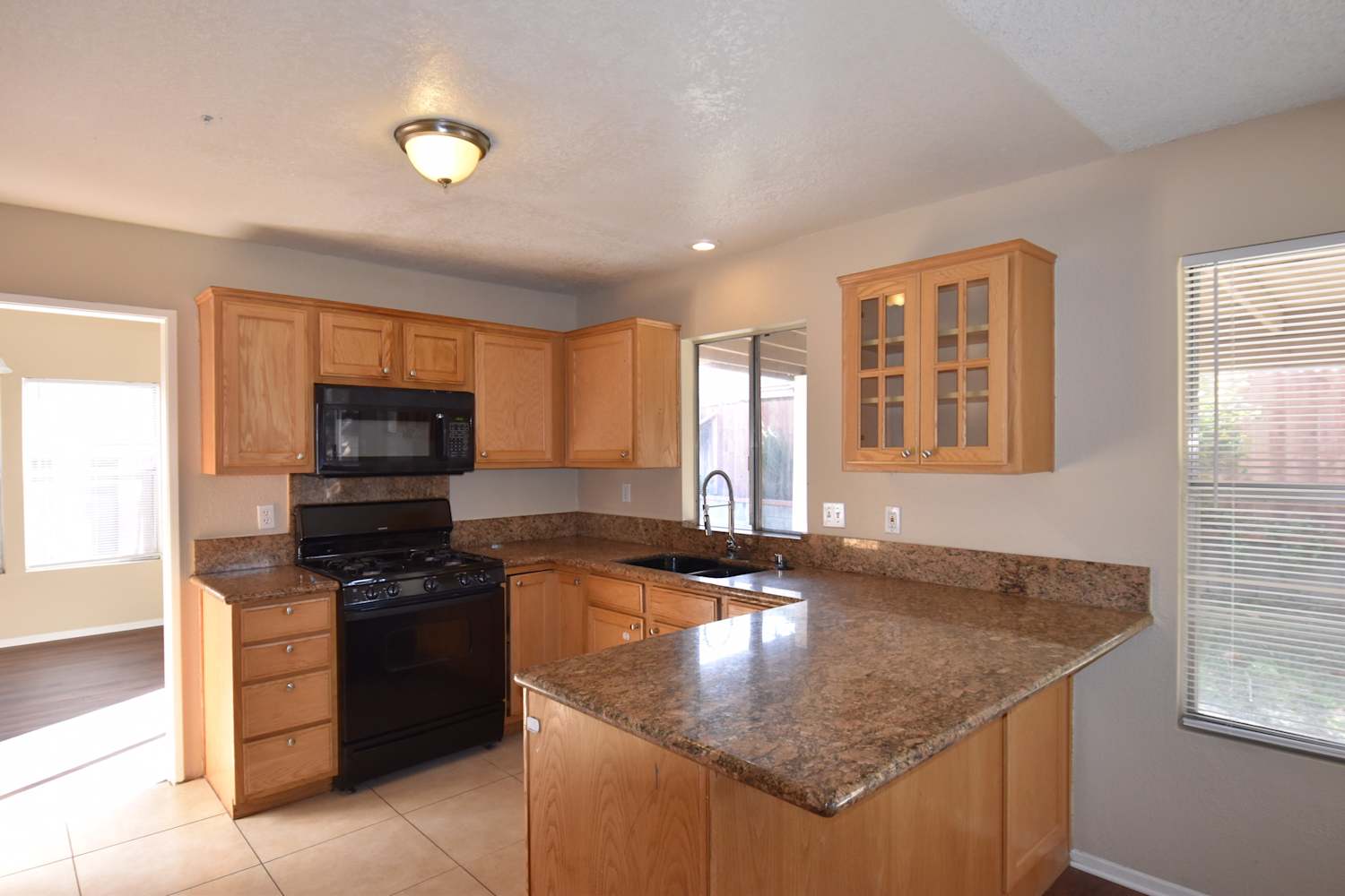 16341 Windcrest Dr photo 2