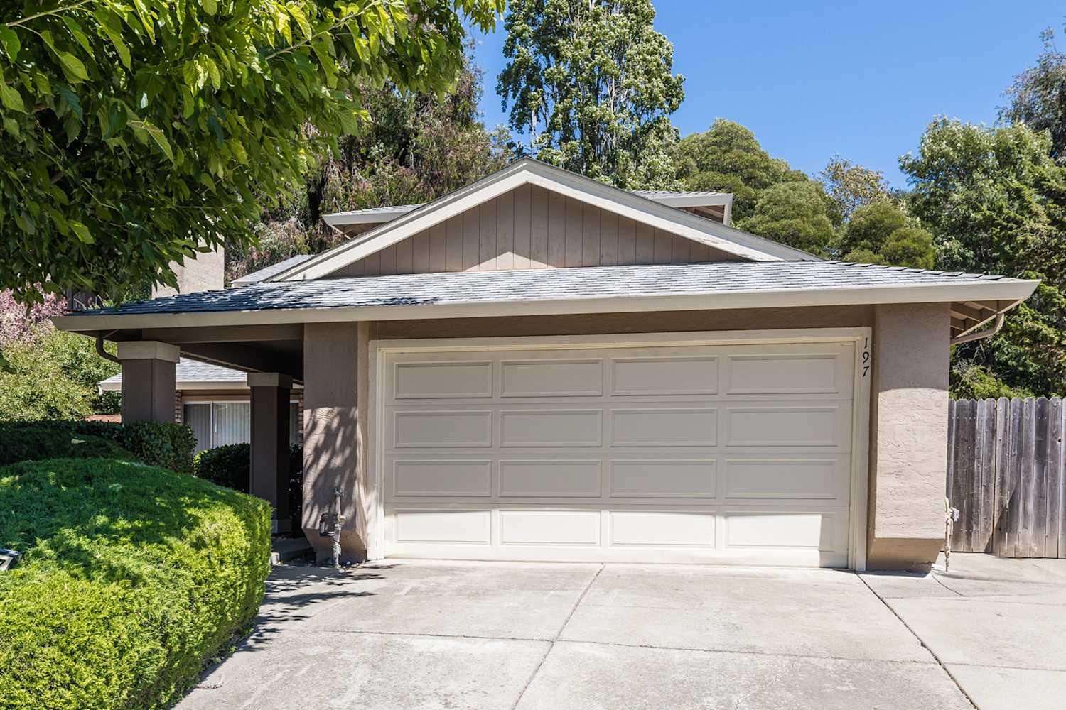 197 Easson Ct Vallejo, CA 94591 photo 2