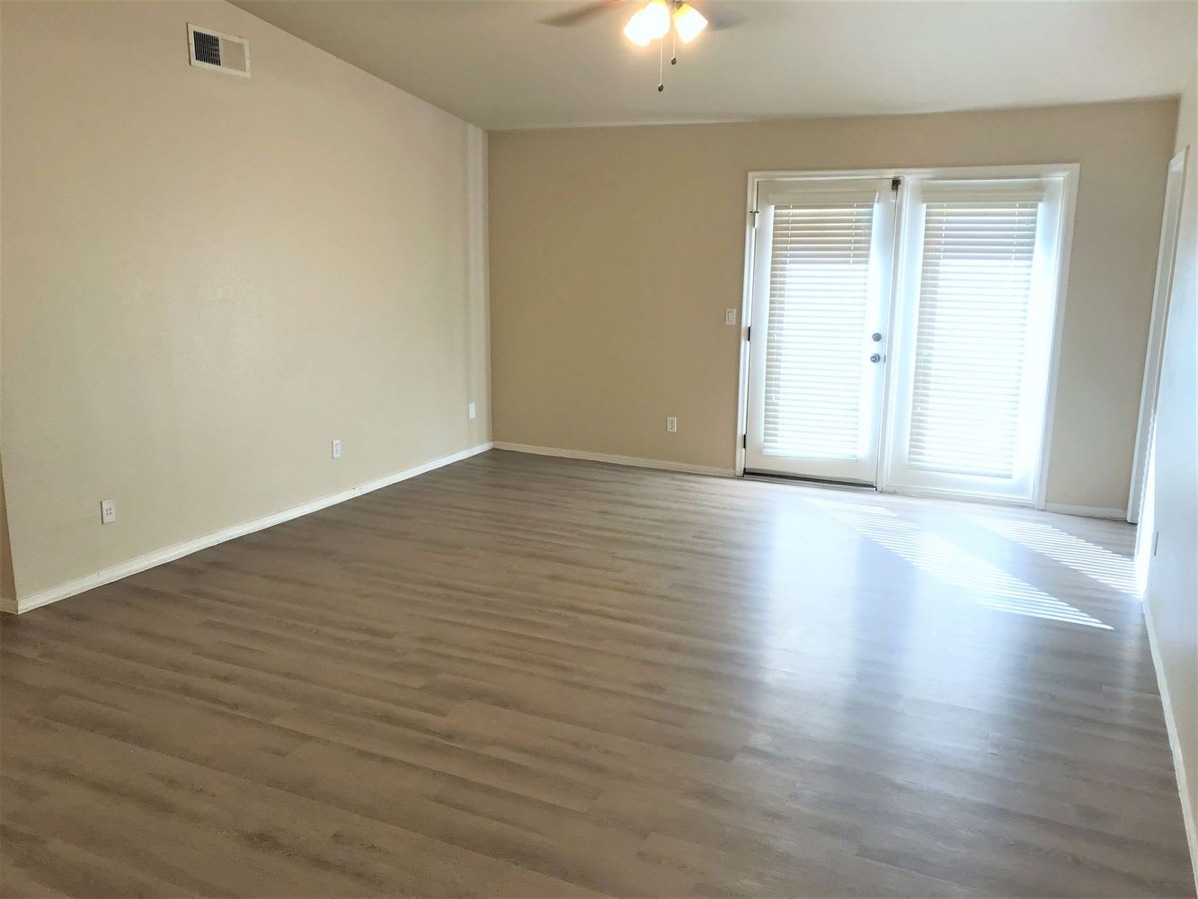2155 W Kiva Ave photo 5