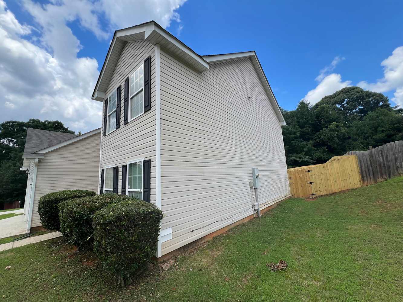 4838 Bryant Dr photo 2