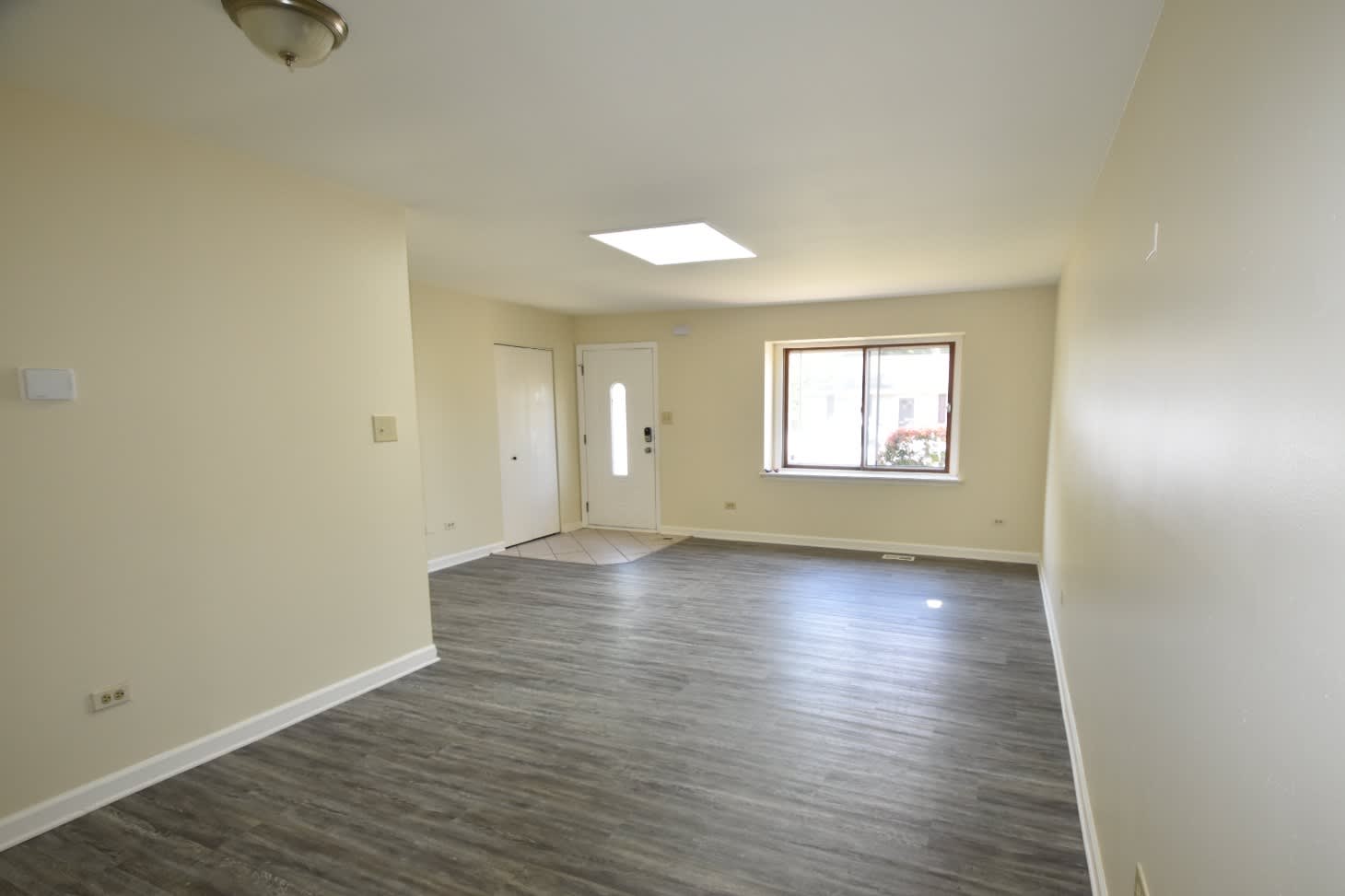 3224 Windsor Ln photo 2