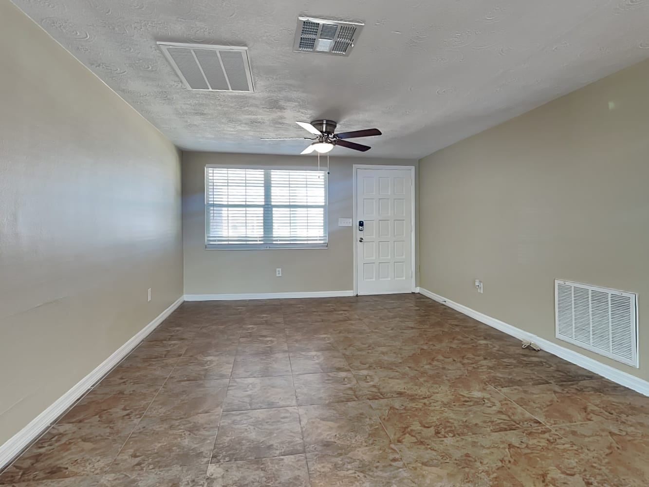 3402 Eisenhower Dr photo 3