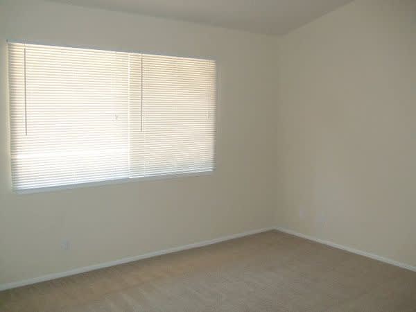 39201 Chalfont Ln photo 5