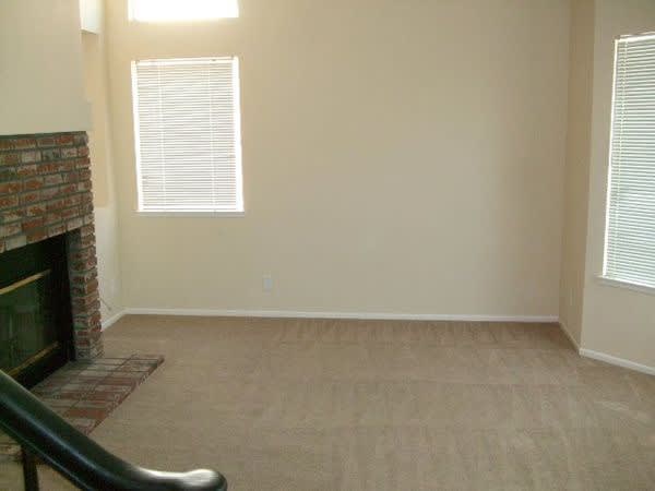 39201 Chalfont Ln photo 2