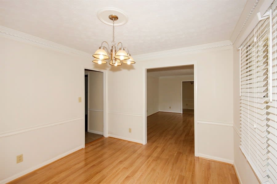 458 Glendale Ct photo 5
