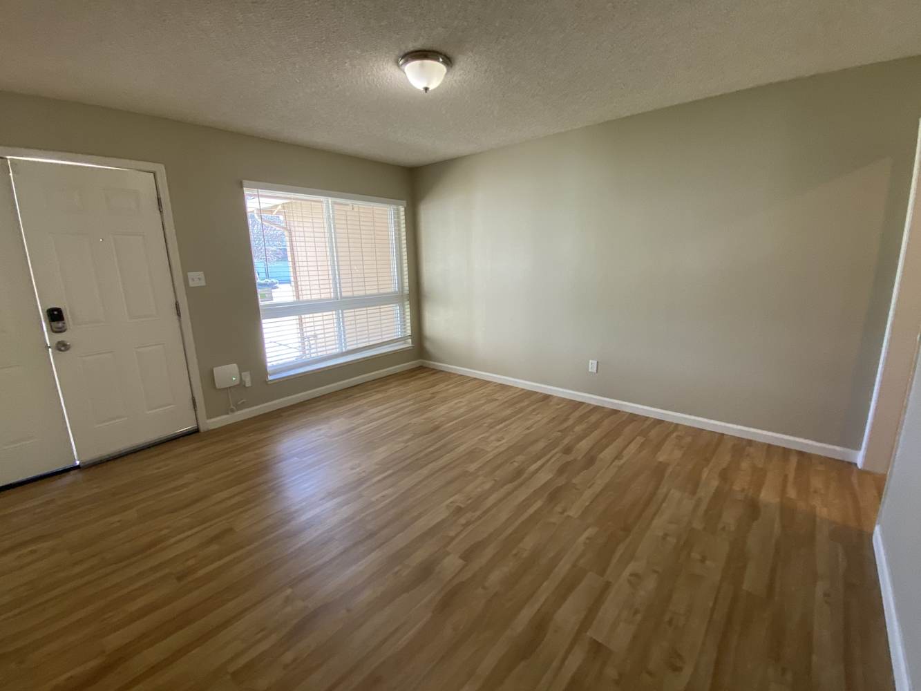502 Yuba Ct photo 4