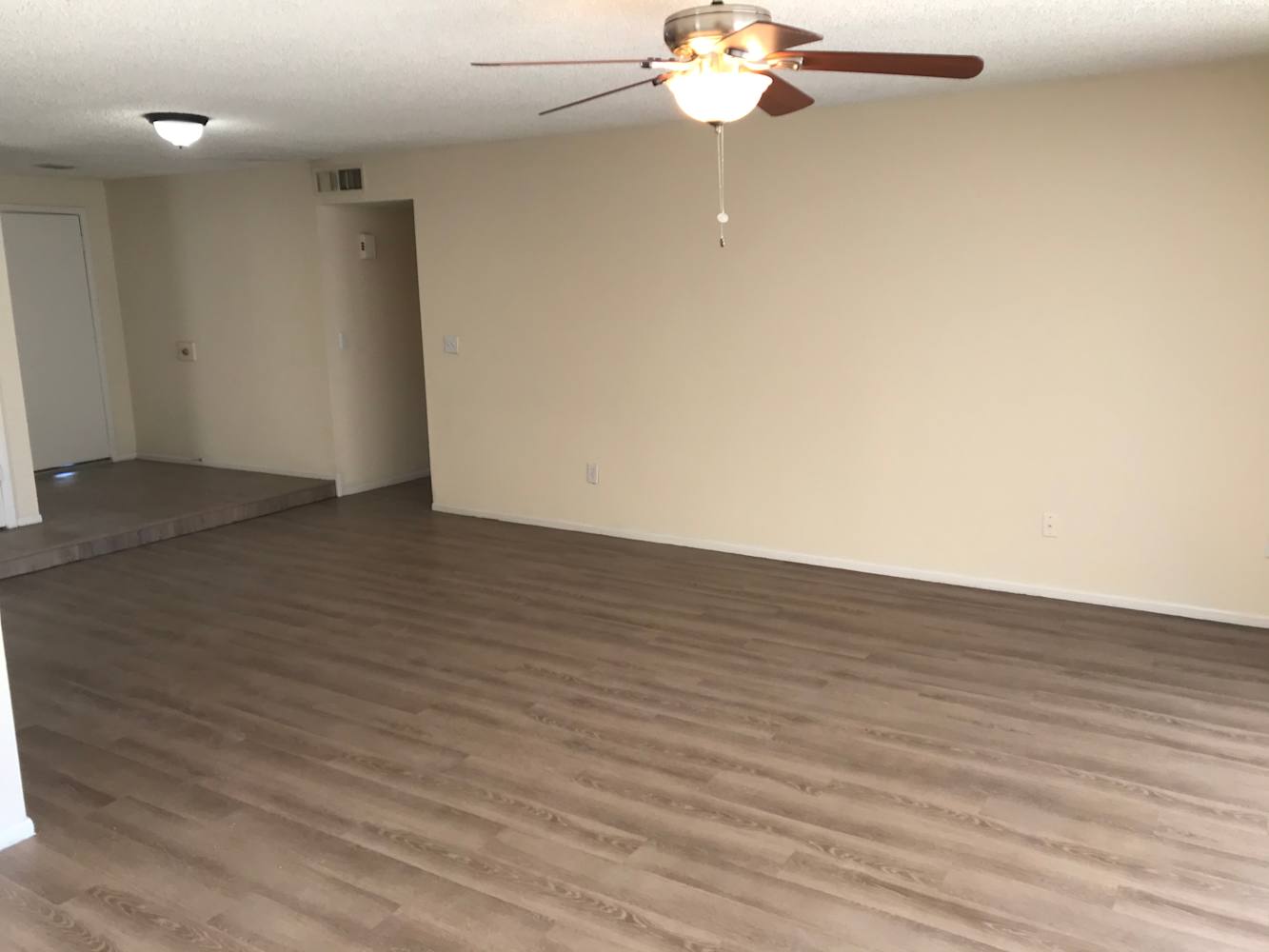 505 W Pantera Ave photo 2
