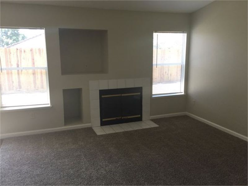 5104 Prewett Ranch Dr photo 2
