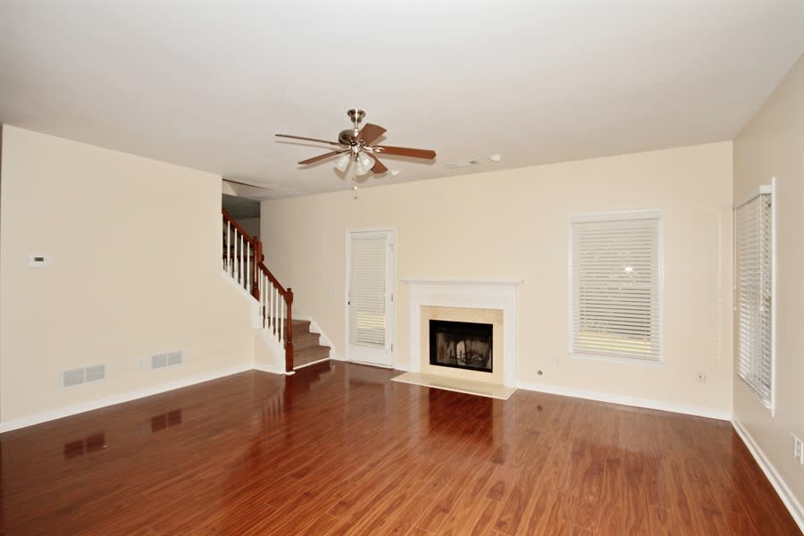 174 Homestead Dr photo 2