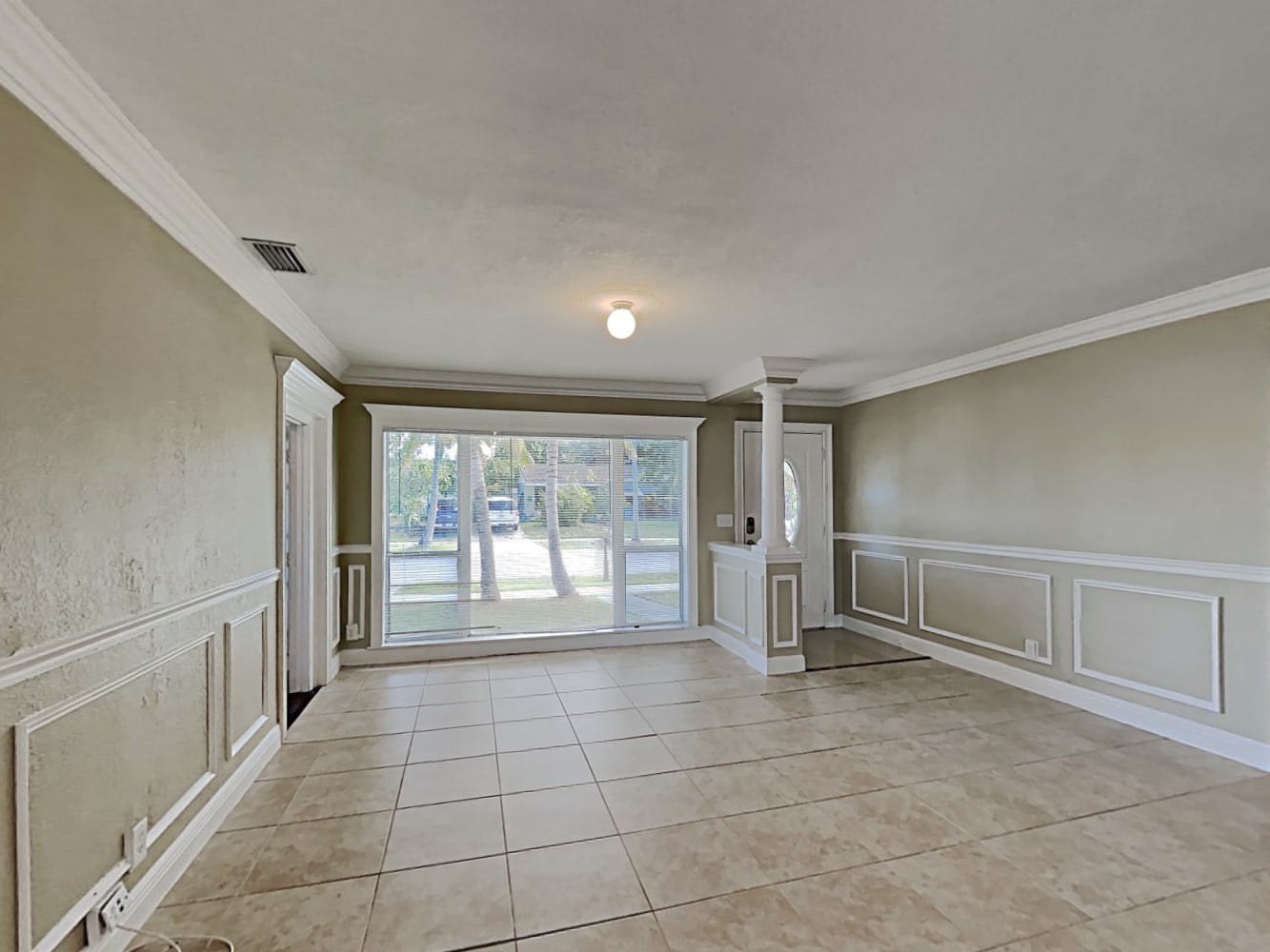 913 Cochran Dr photo 3