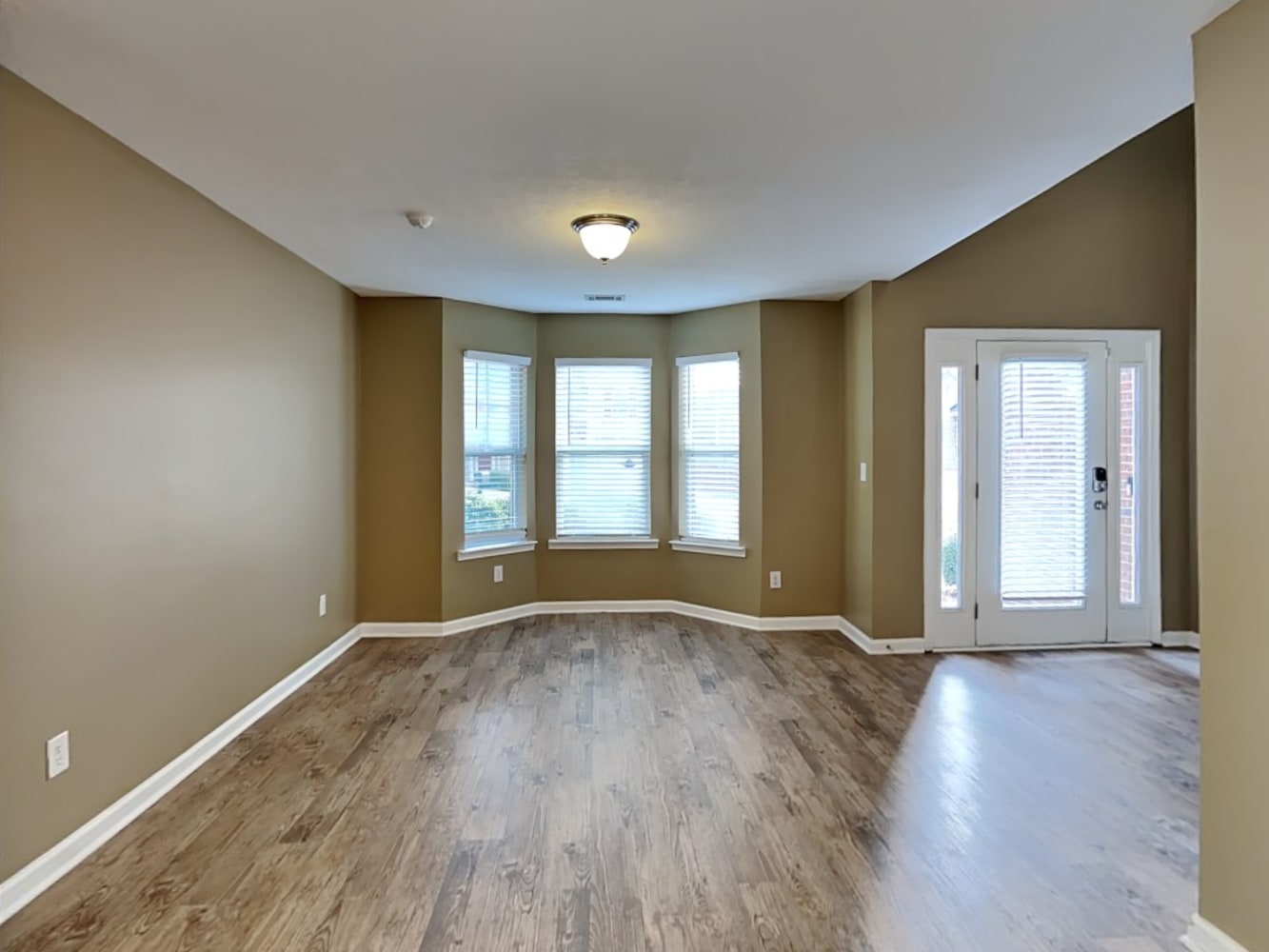4733 Beau Point Ct photo 4
