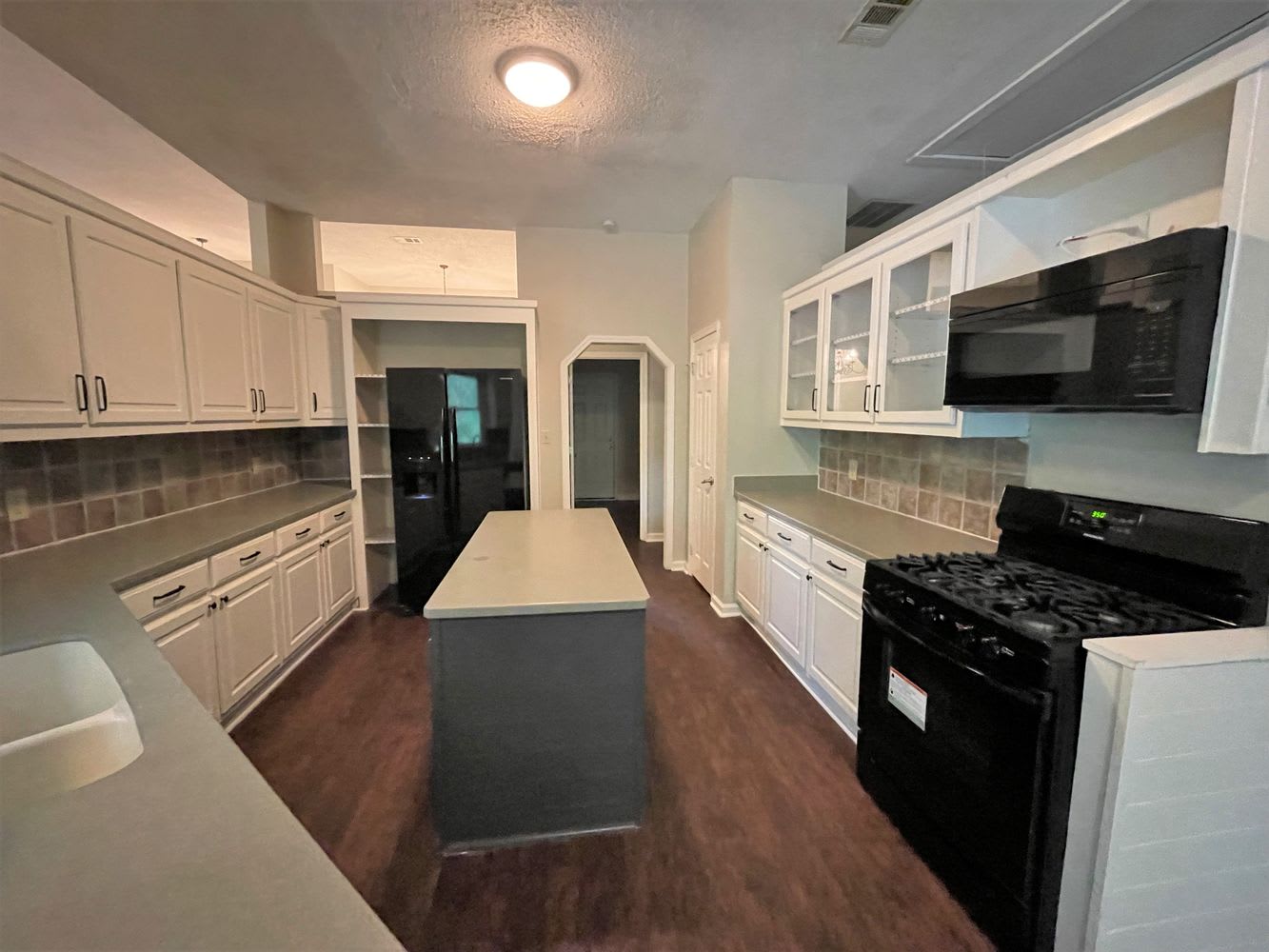 171 W Ridge Dr photo 4