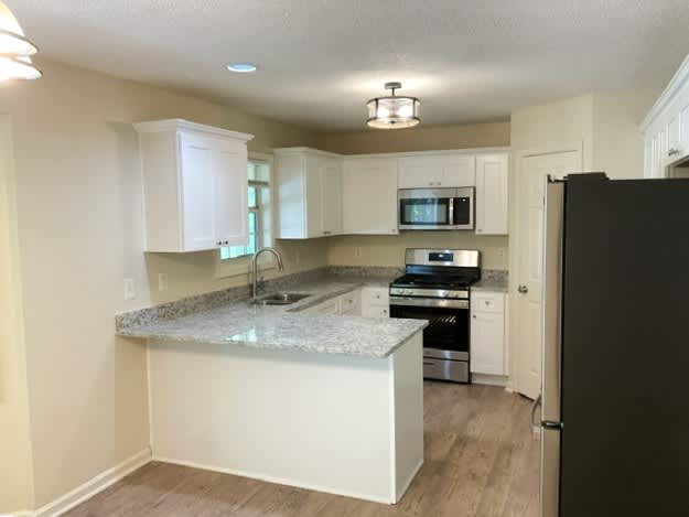 1795 Independence Dr photo 3