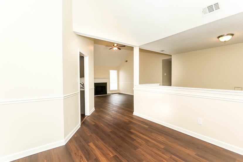 1131 Collyns Ct photo 3