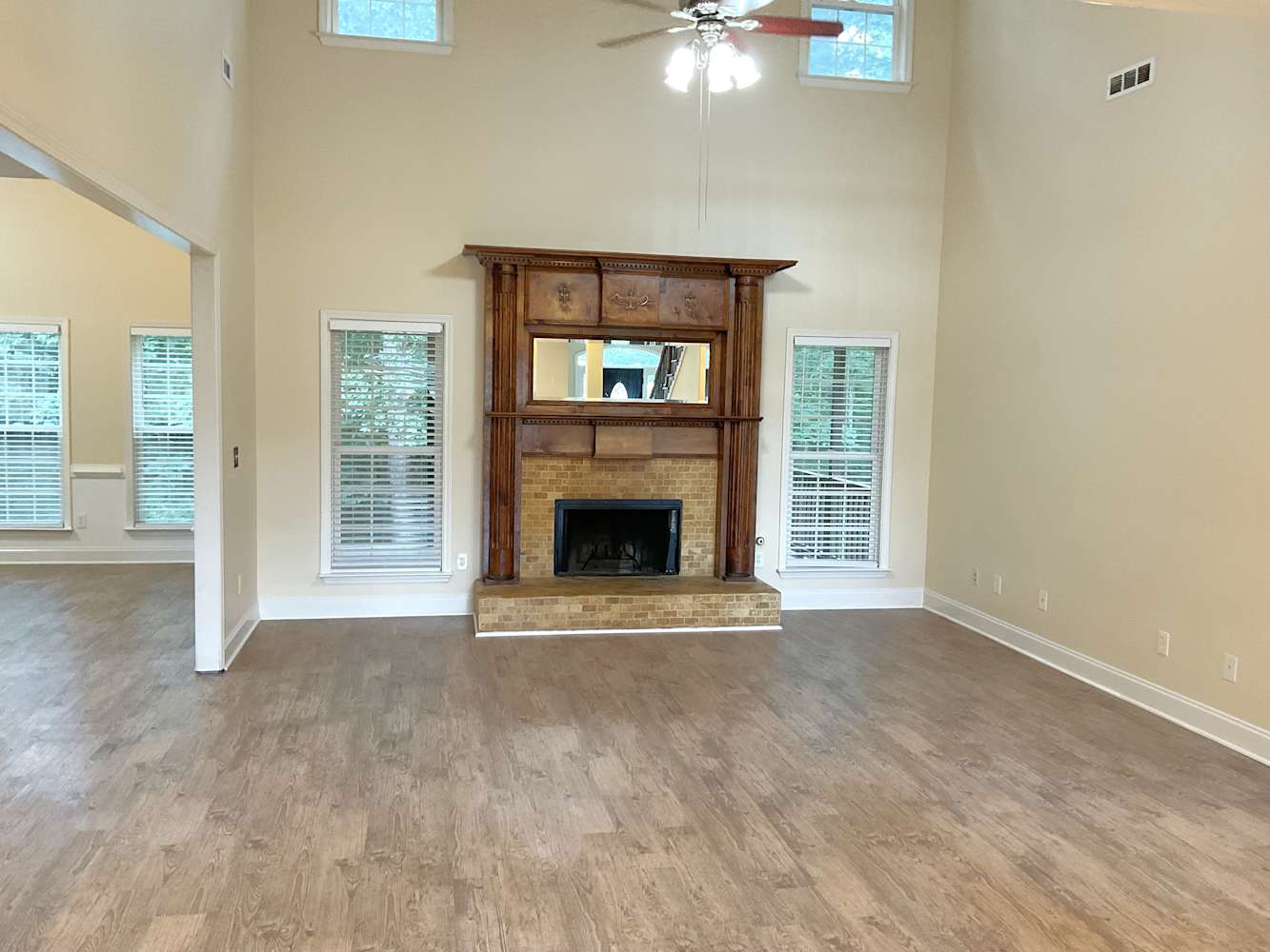 152 Chamlee Way photo 4