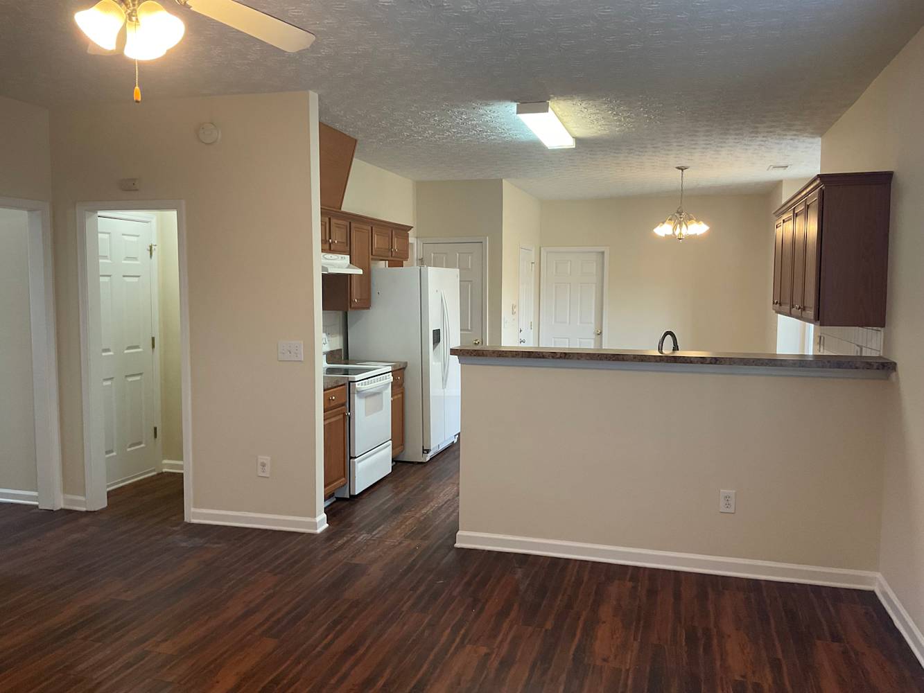 2665 Barkley Manor Dr photo 4
