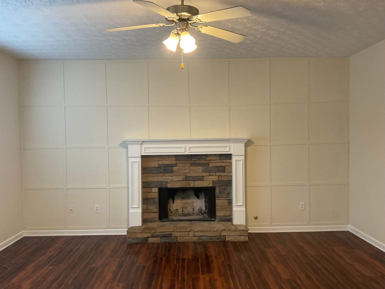 2665 Barkley Manor Dr photo 3