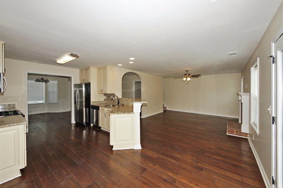 380 Running Fawn Dr photo 5
