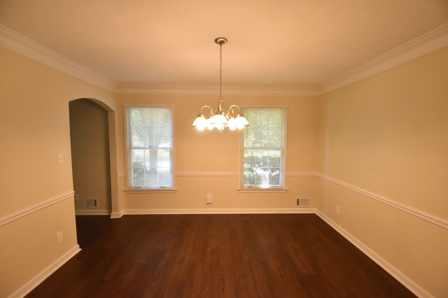 3625 Warwick Way photo 3