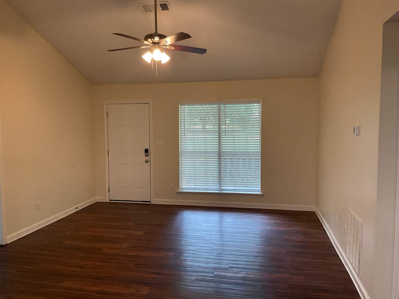 175 Green Cir photo 3