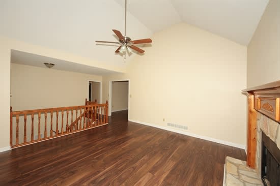 686 Holland Rd photo 5