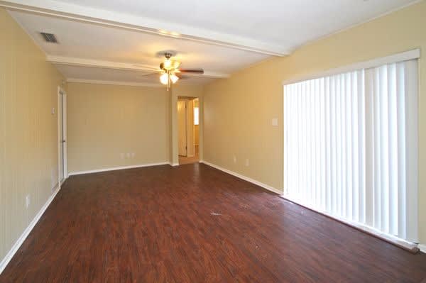 959 Apple Ln photo 5