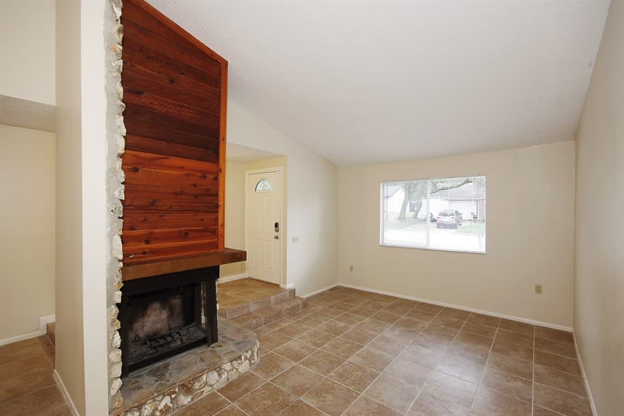 103 Winding Ridge Dr photo 4