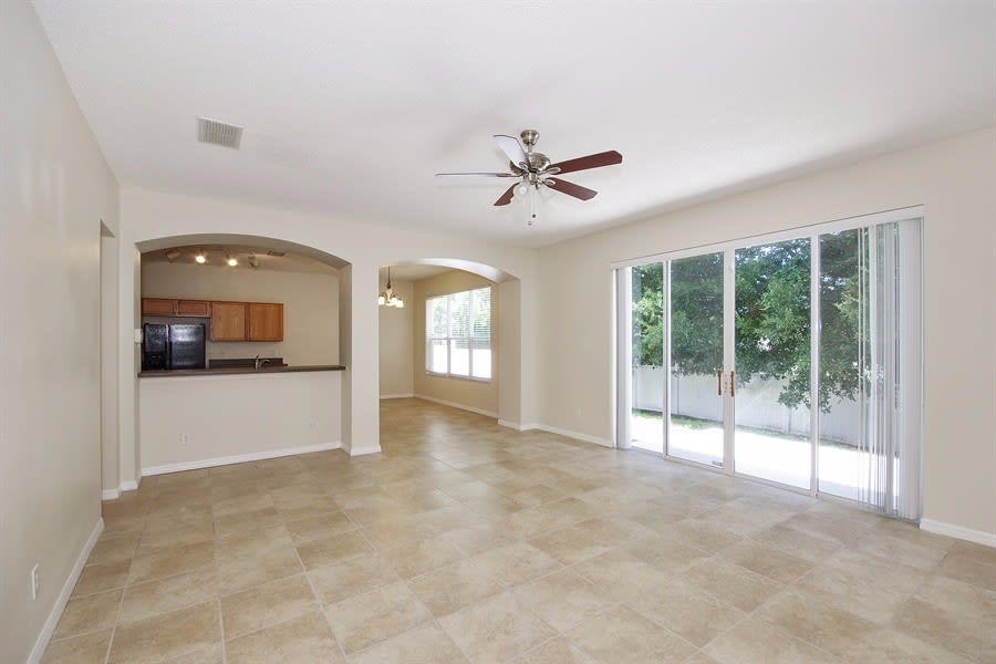 2781 Plumberry Ave photo 4