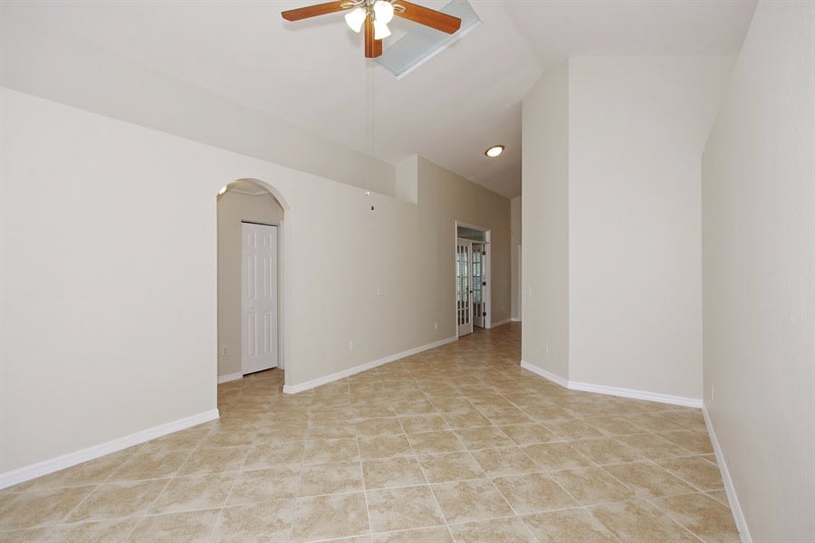 2336 South Ave photo 4
