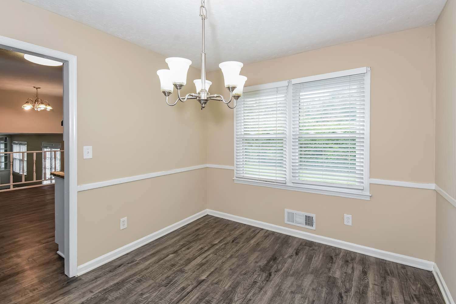 981 Flagg Way photo 5