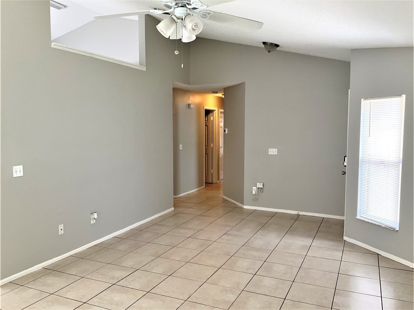 2900 Talladega Dr photo 2