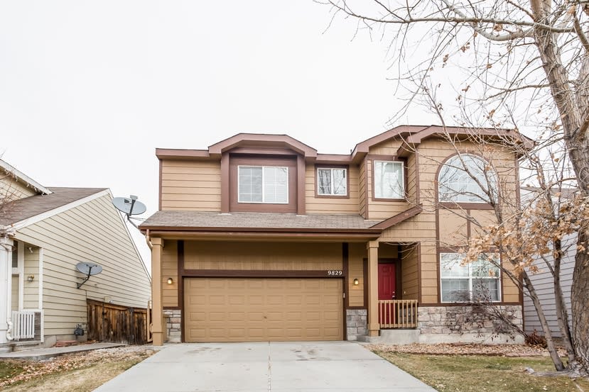 9829 Kenton Cir photo 2