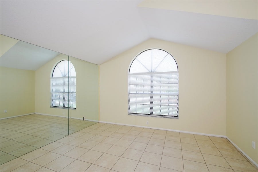 5805 Grand Canyon Dr photo 4