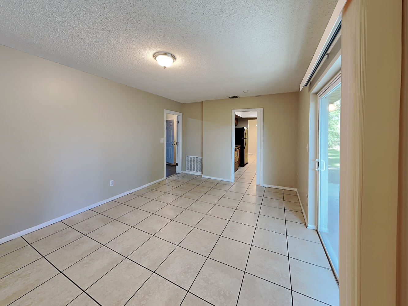 4598 Frisco Cir photo 4