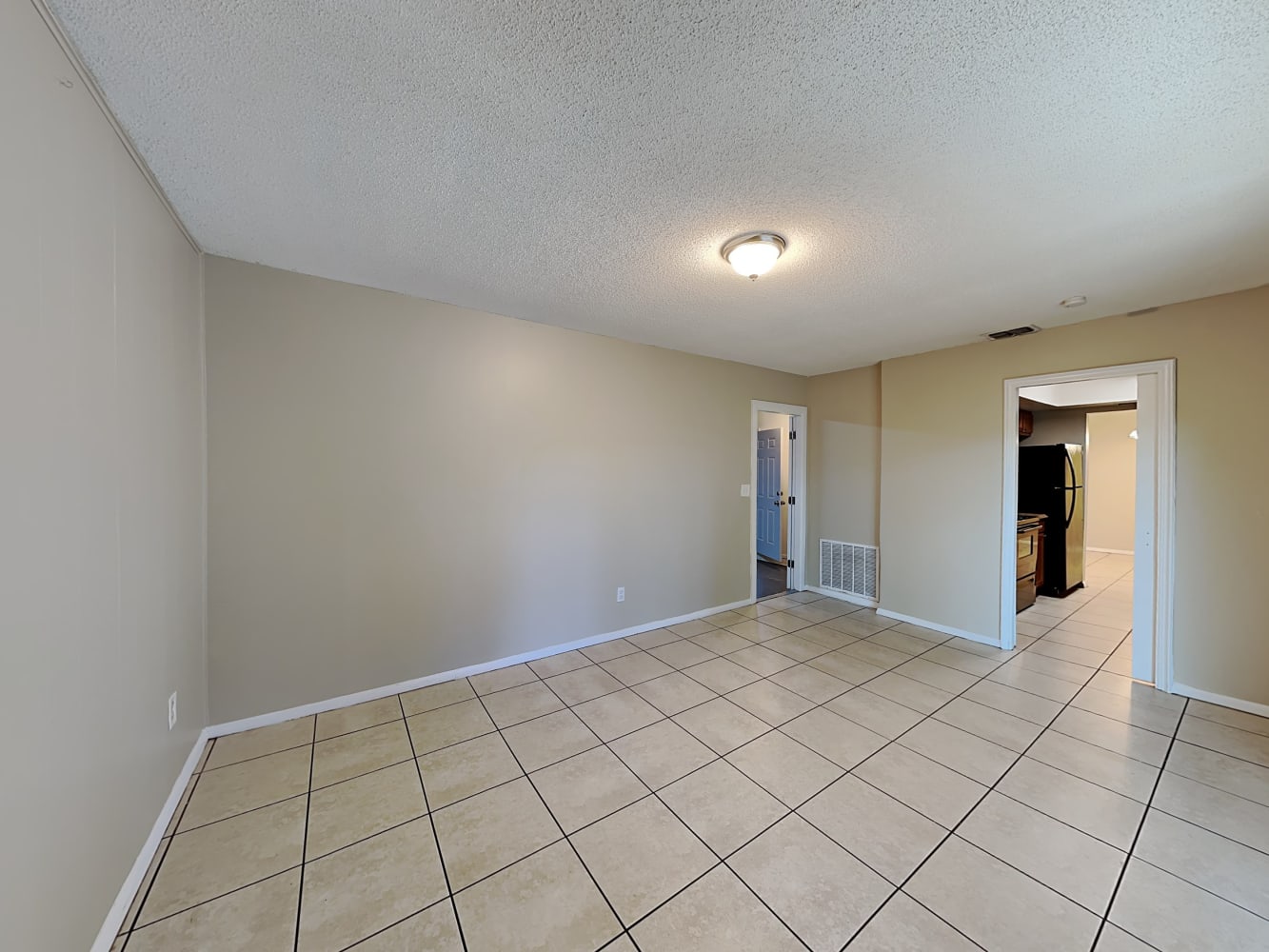 4598 Frisco Cir photo 3